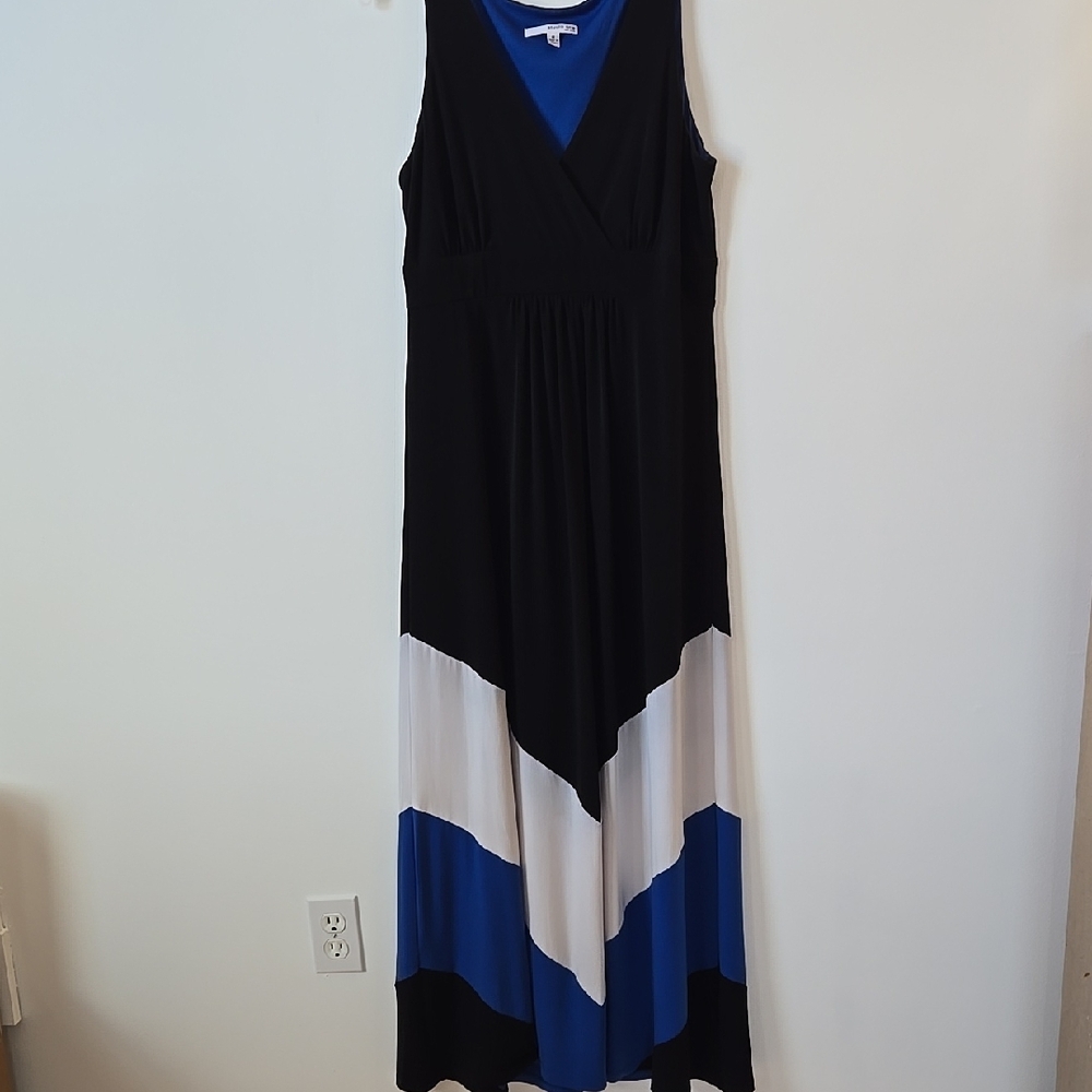 Studio One New York Sleeveless Maxi Dress